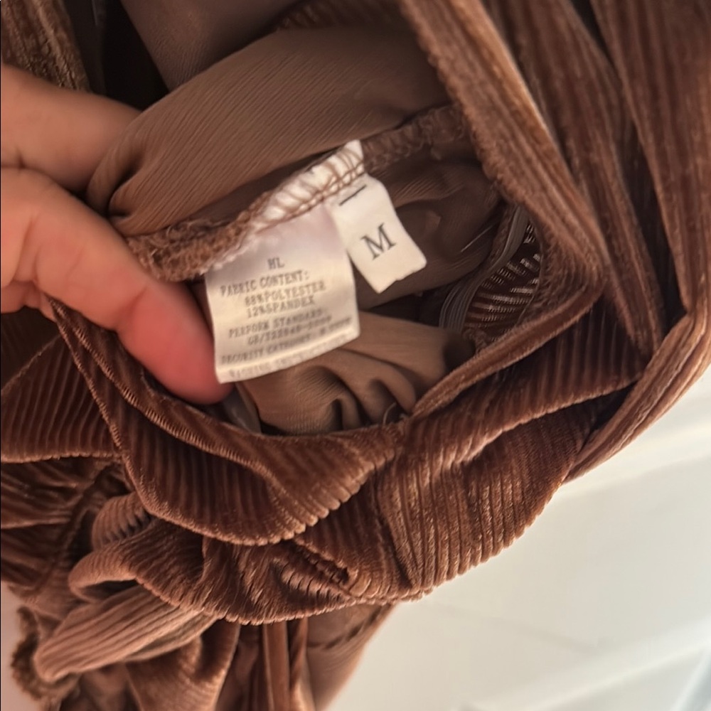 Brown Velvet Halter Top - Picture 4 of 4
